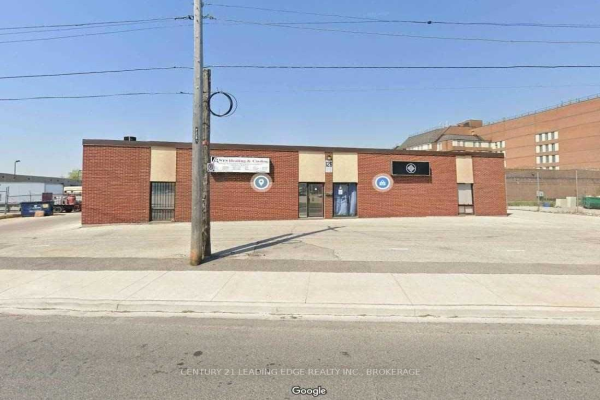 126 Sinnott Rd, Toronto