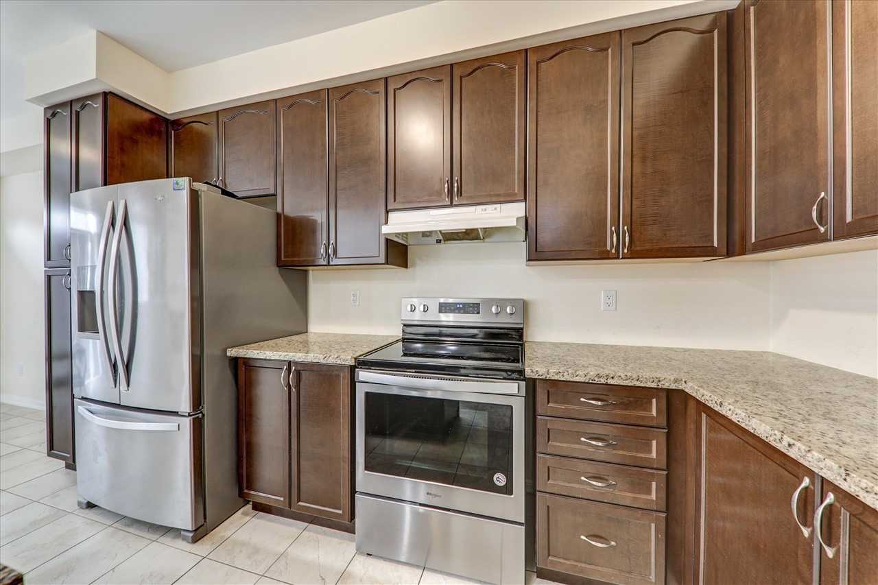 142 Hurst Dr
