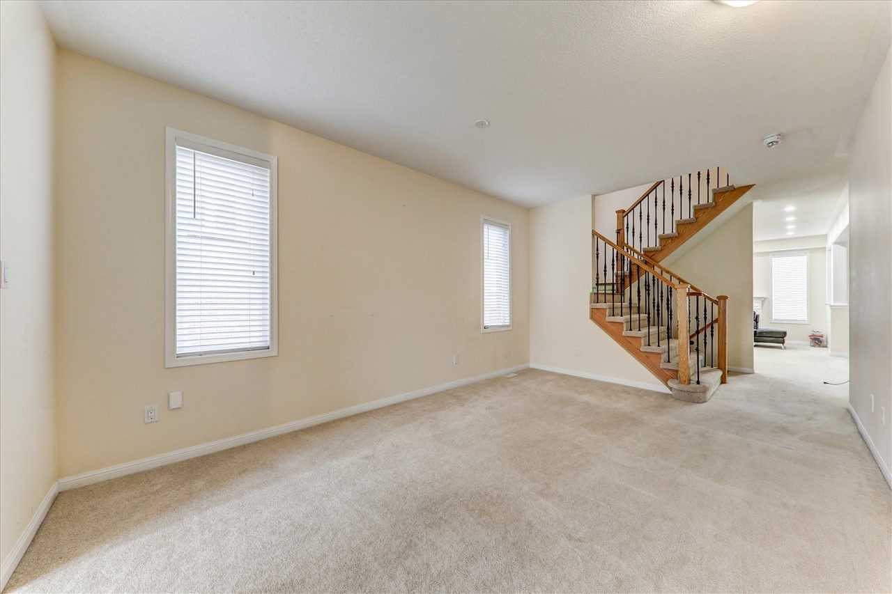 142 Hurst Dr