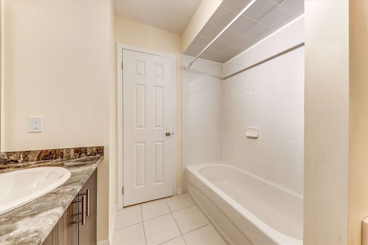 142 Hurst Dr