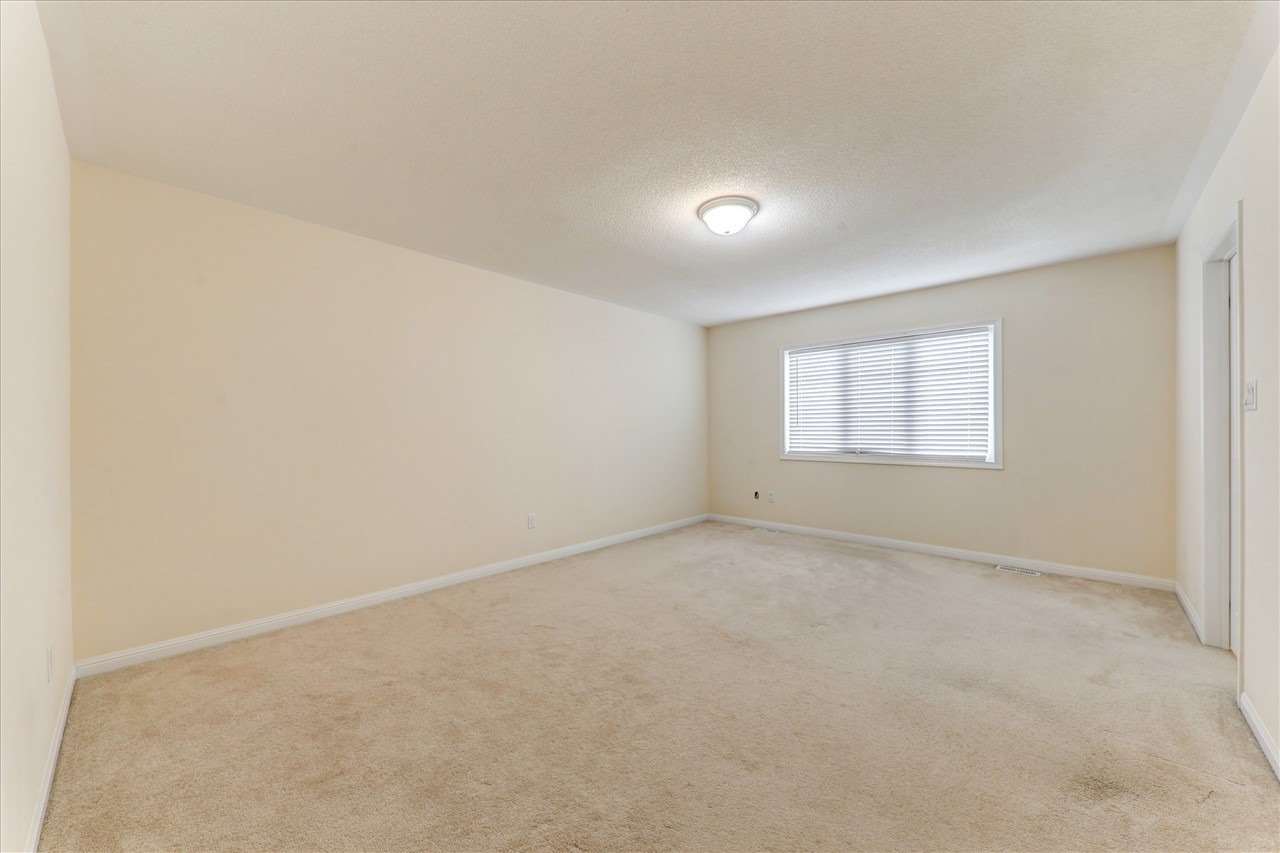 142 Hurst Dr