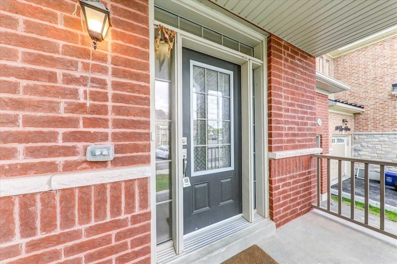 142 Hurst Dr