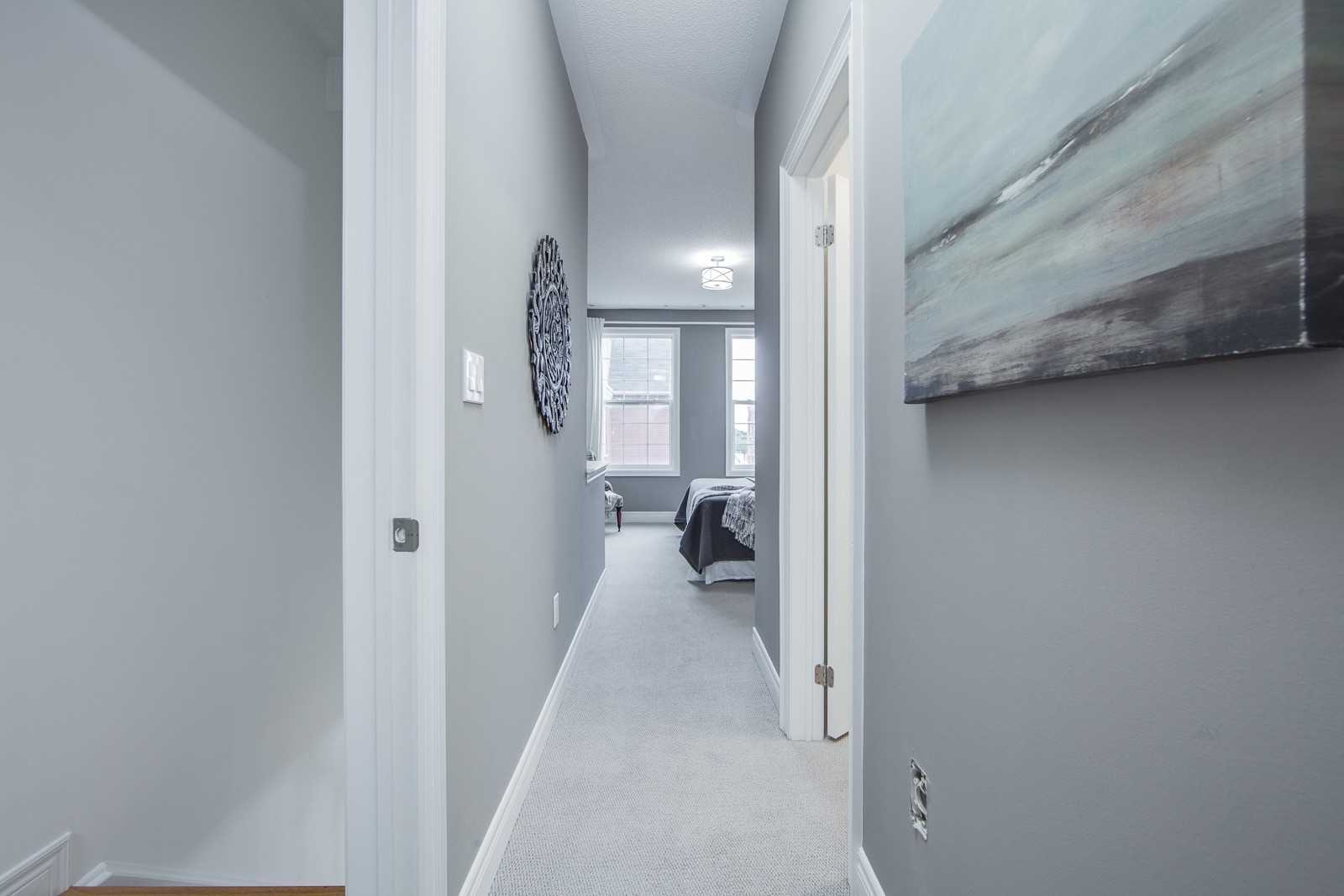 2 Fairhead Mews