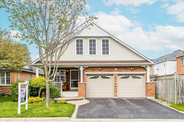 17 Holliman Lane, Ajax