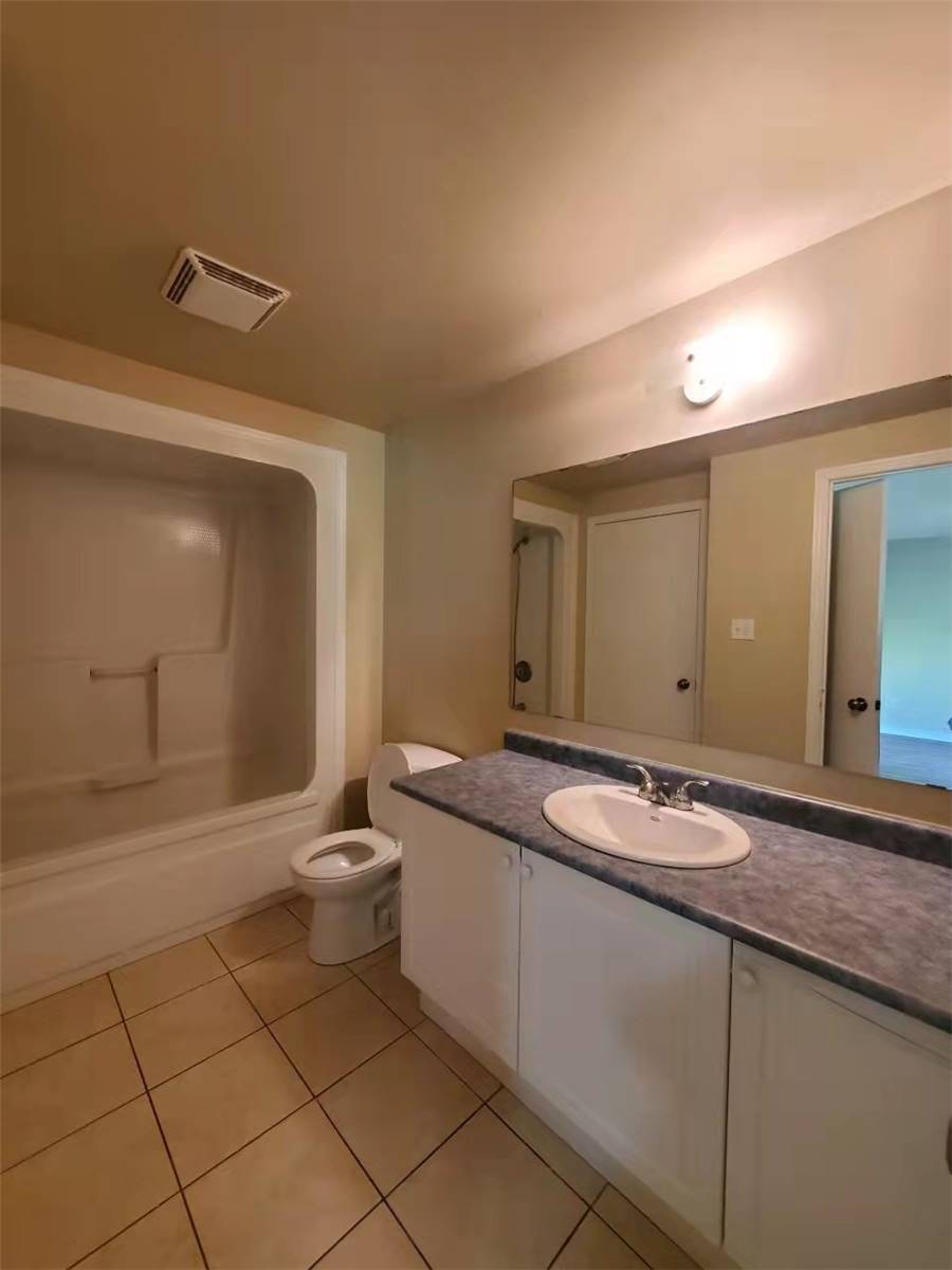 Listing E5626418 - Large Photo # 14