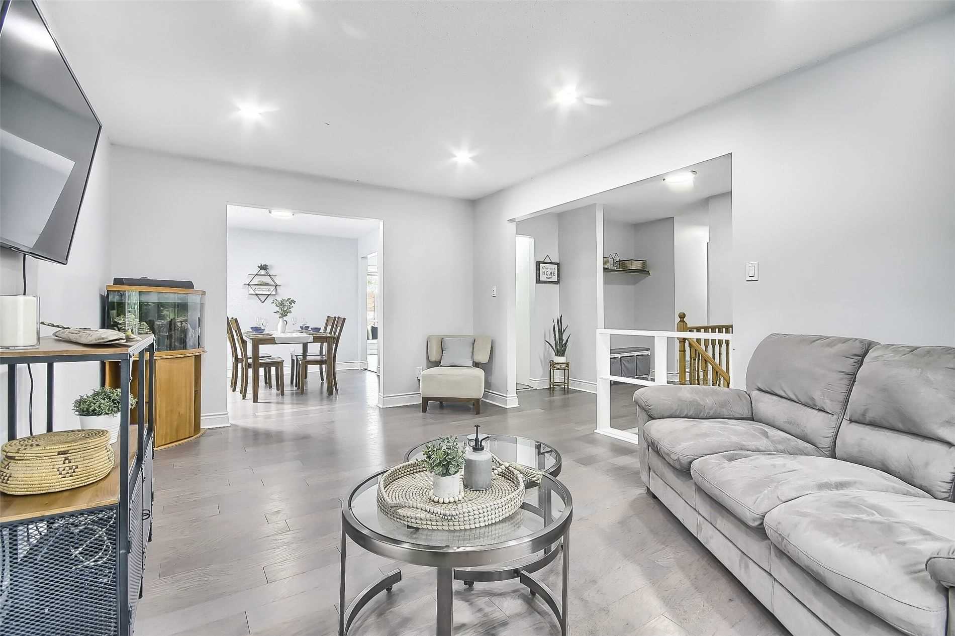 23 Cherry Blossom Cres