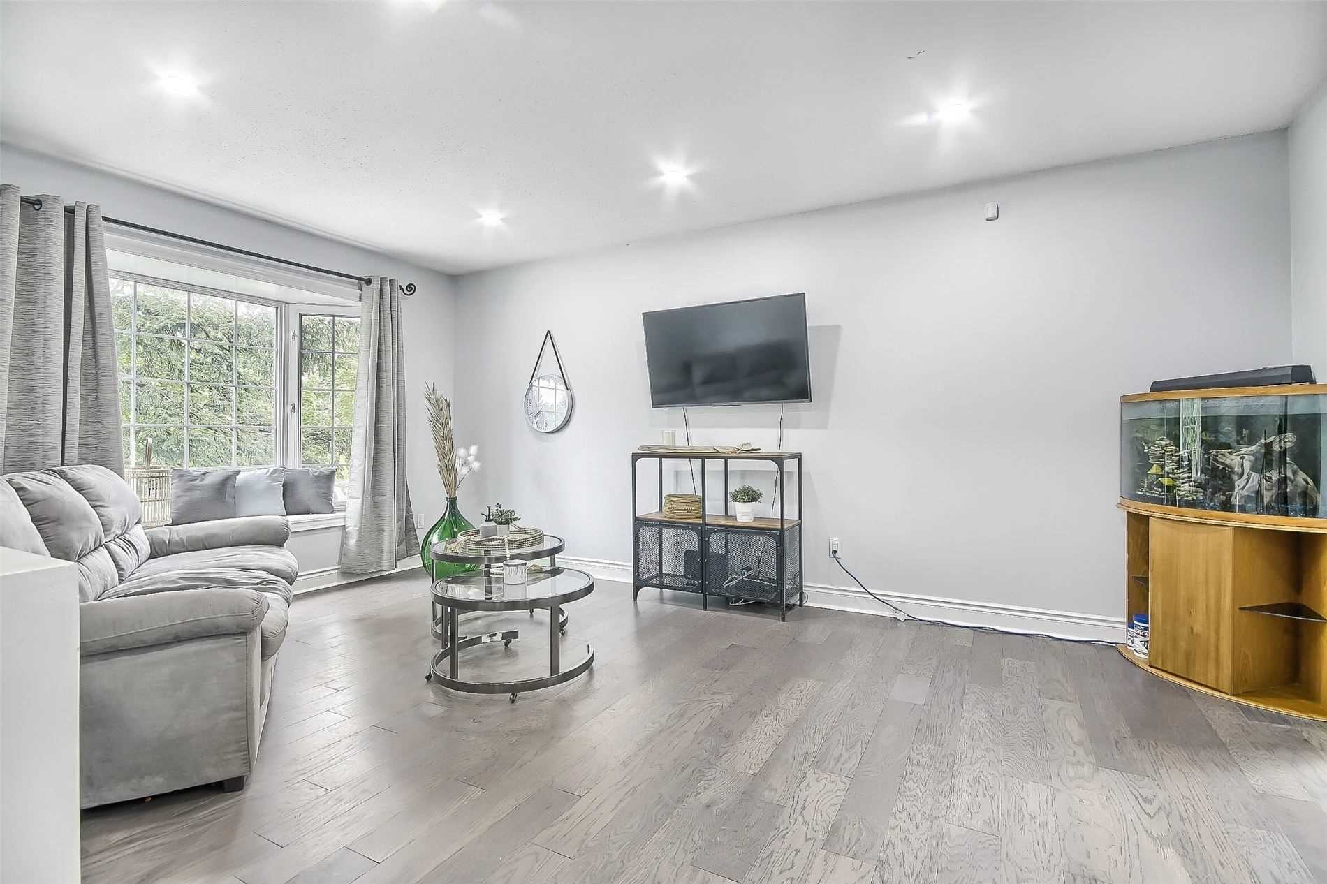 23 Cherry Blossom Cres