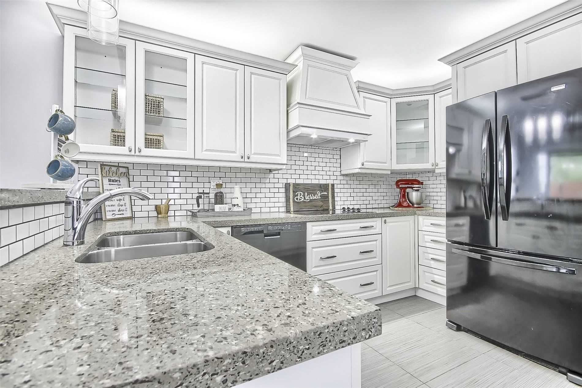 23 Cherry Blossom Cres