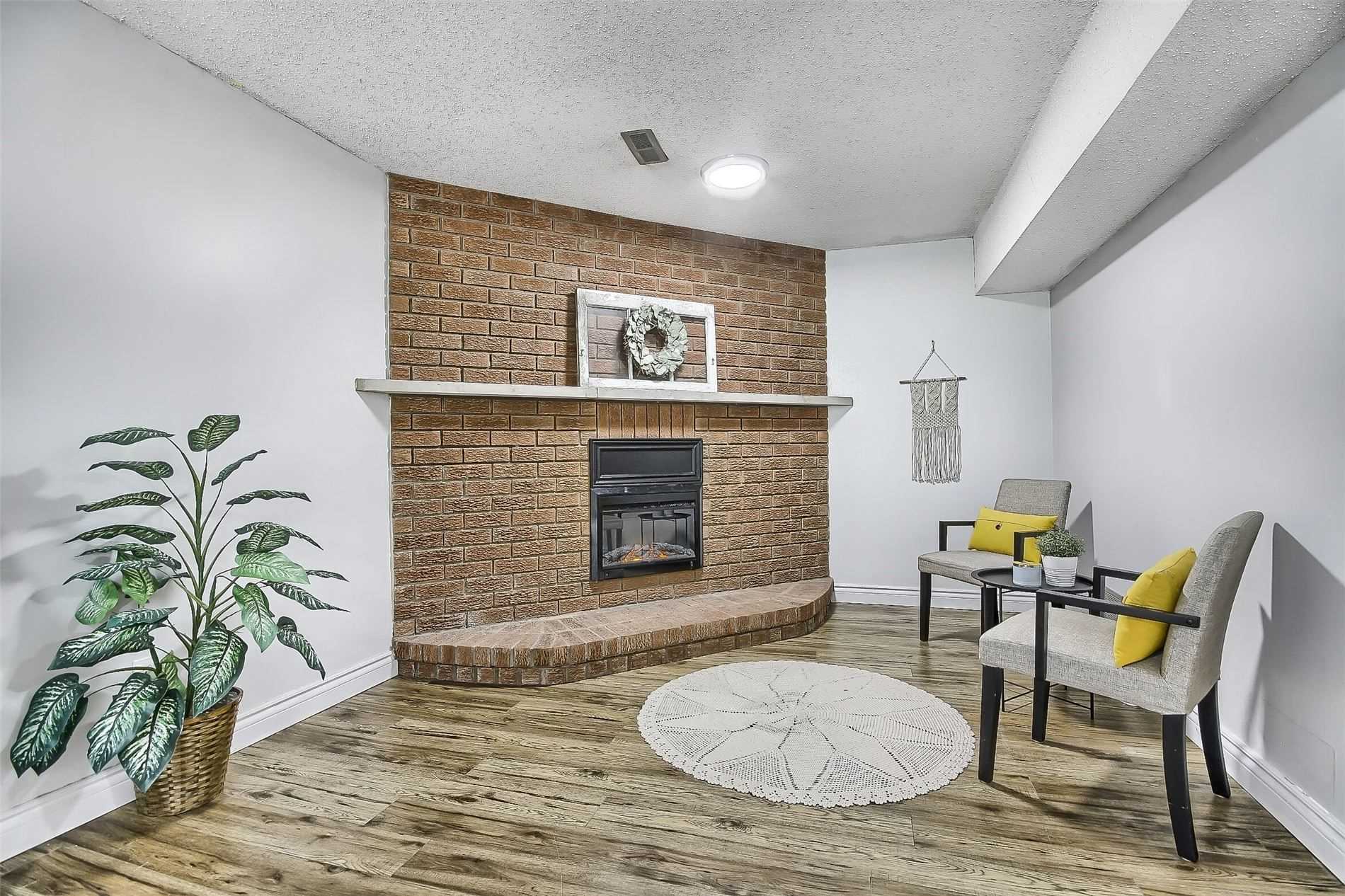 23 Cherry Blossom Cres