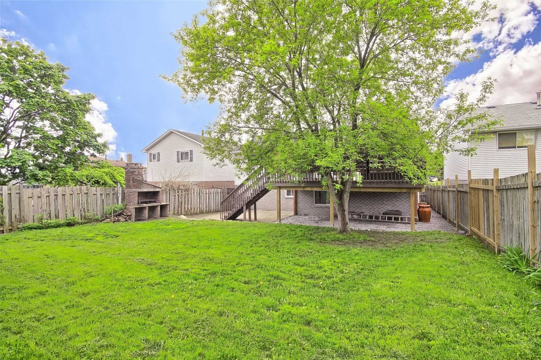 23 Cherry Blossom Cres