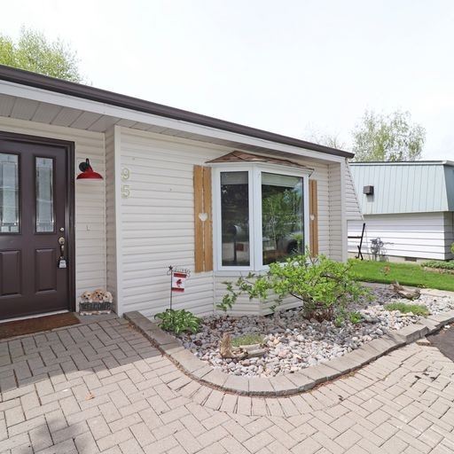 95 The Cove Rd