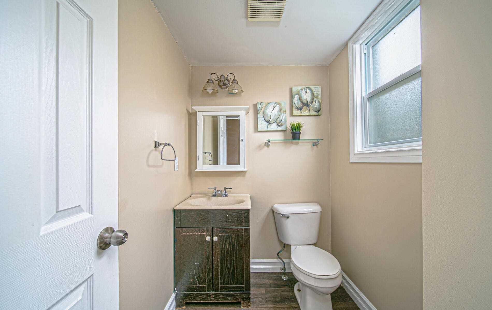 63 Stanford Cres