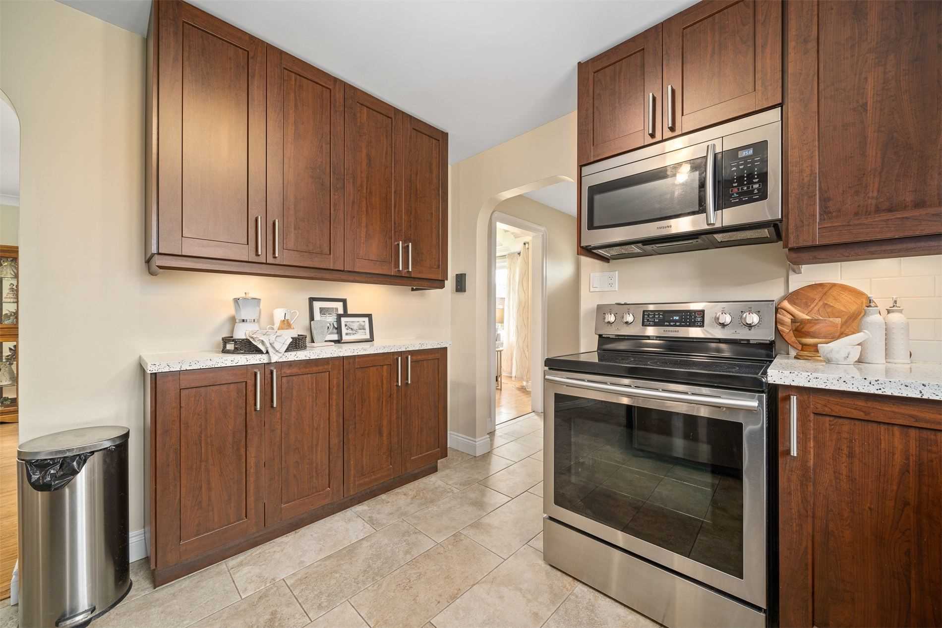 Listing E5634003 - Large Photo # 14