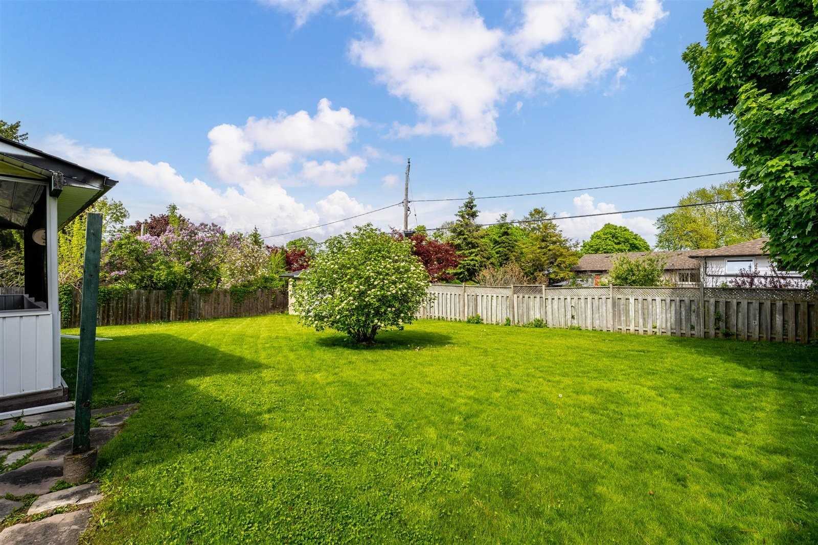 15 Strathy Rd
