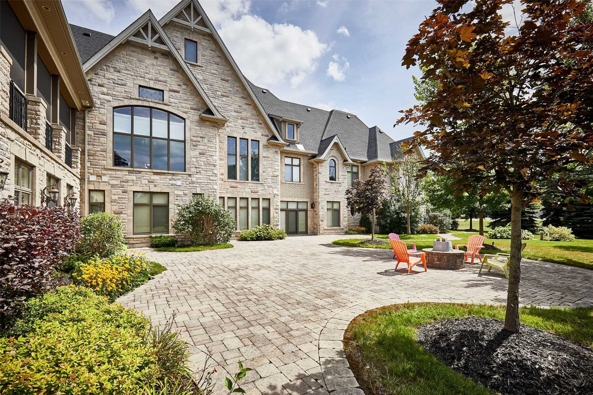 19 Clyde Crt