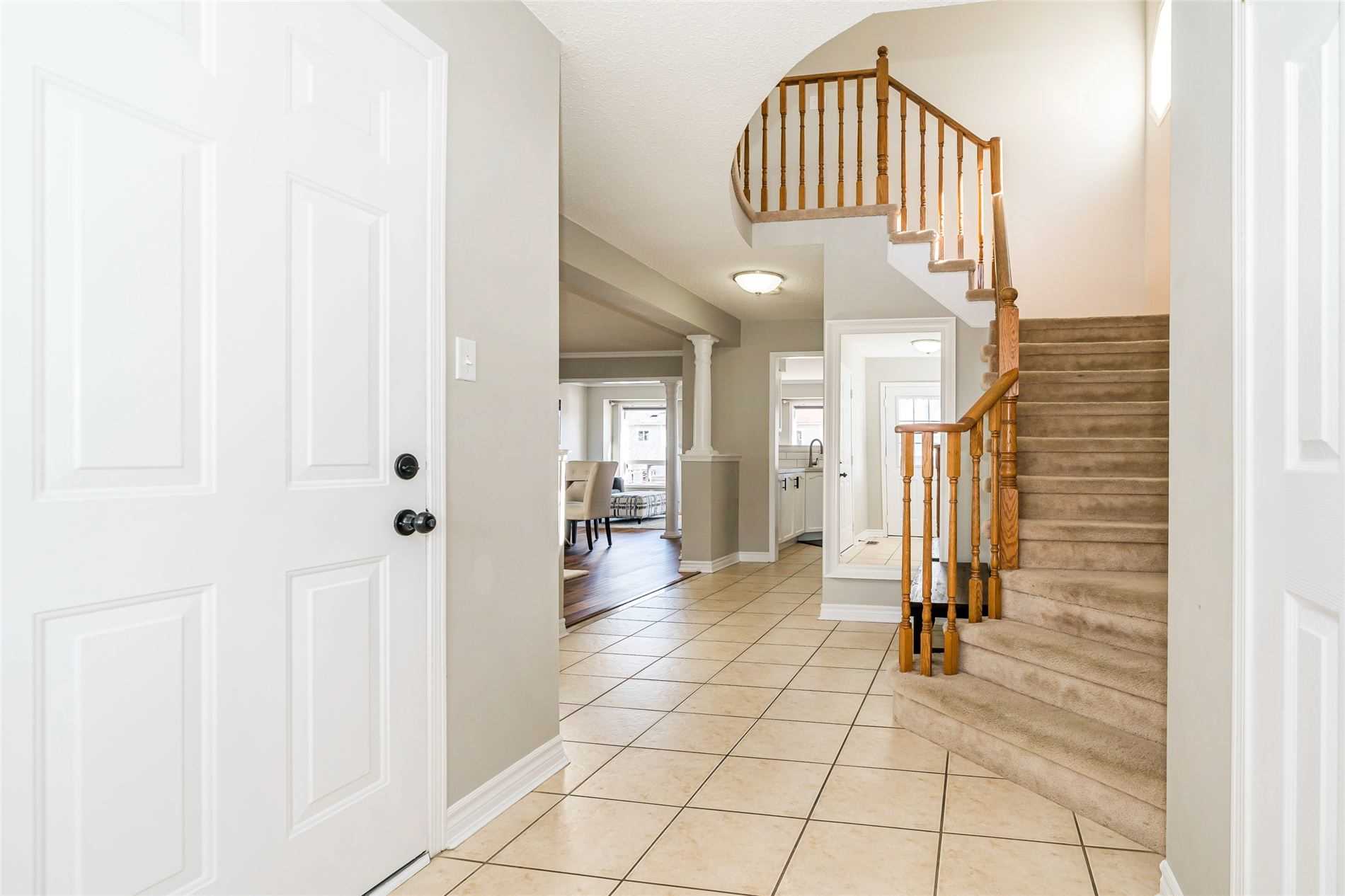 271 Scottsdale Dr