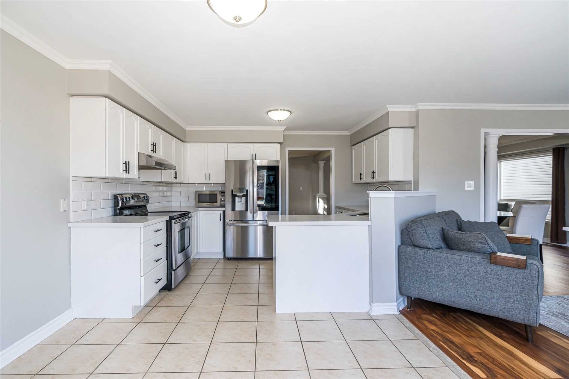 271 Scottsdale Dr