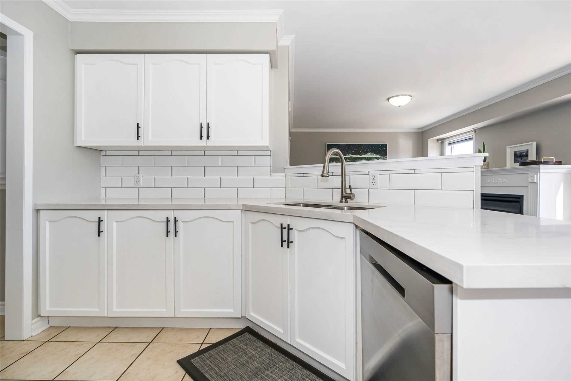 271 Scottsdale Dr