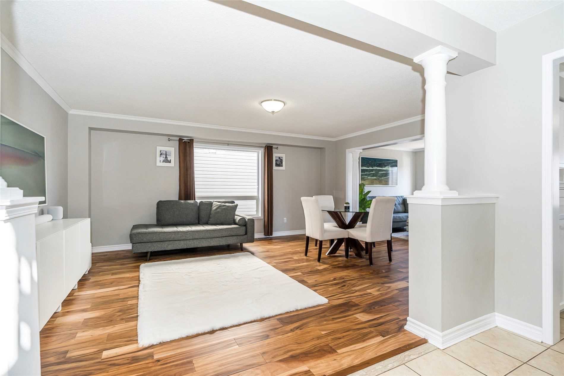 271 Scottsdale Dr