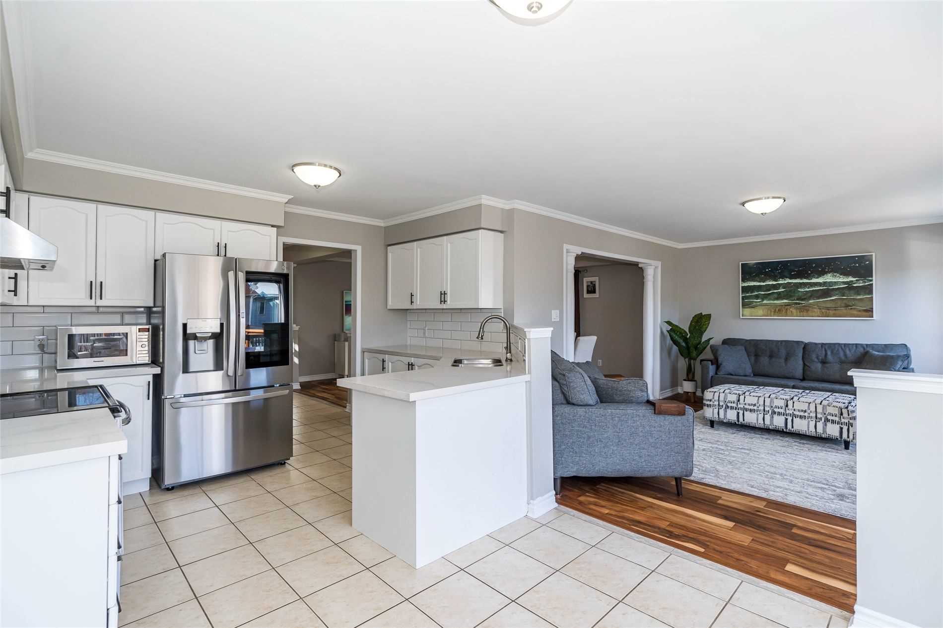 271 Scottsdale Dr