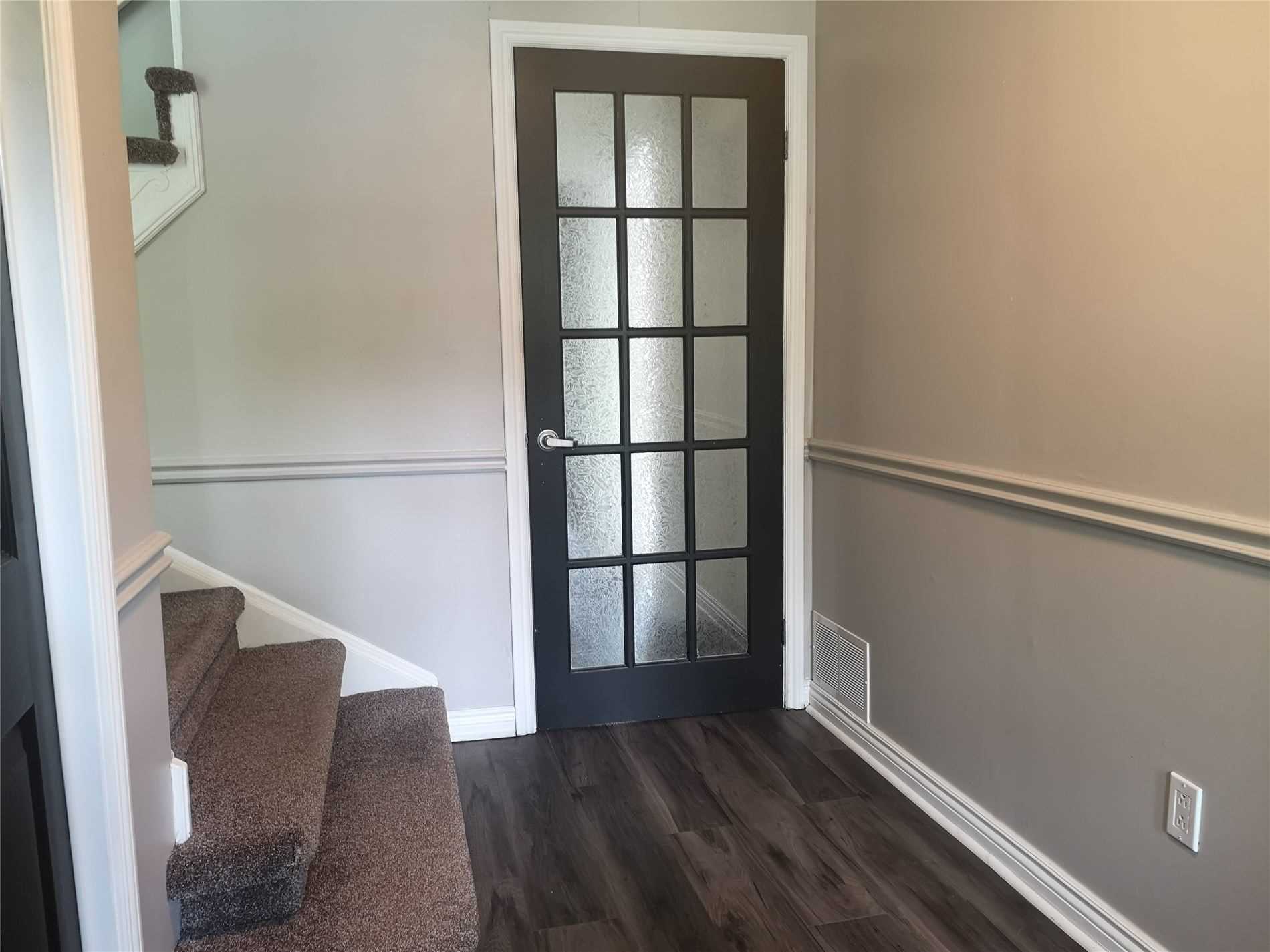 44 Deerpark Cres