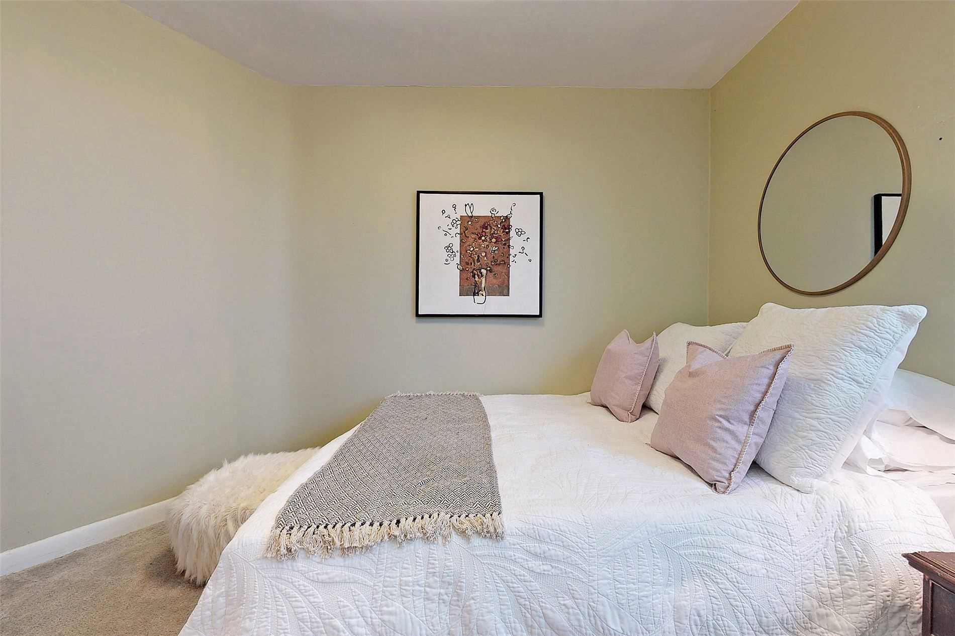 141 Kalmar Ave