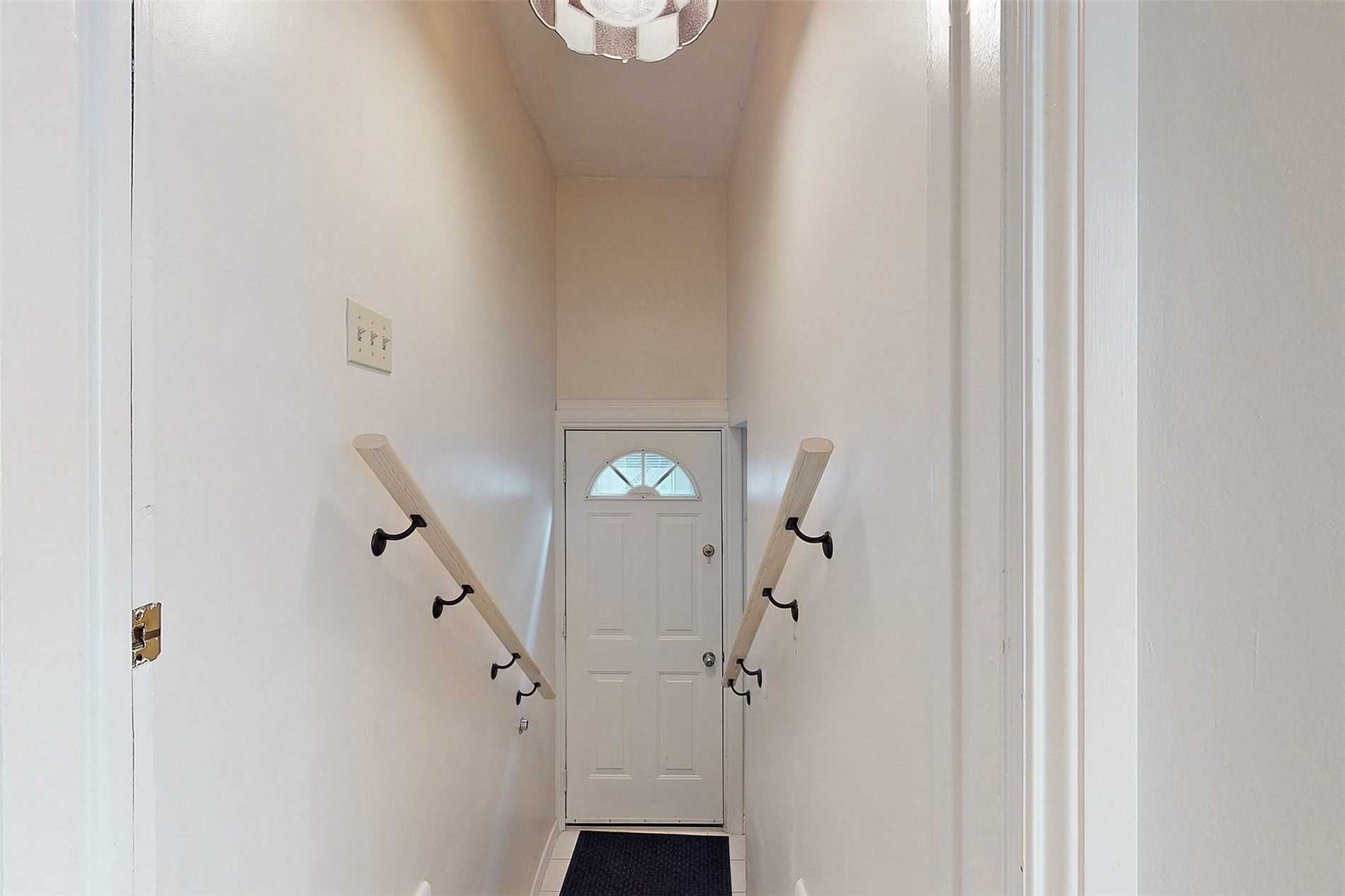 141 Kalmar Ave