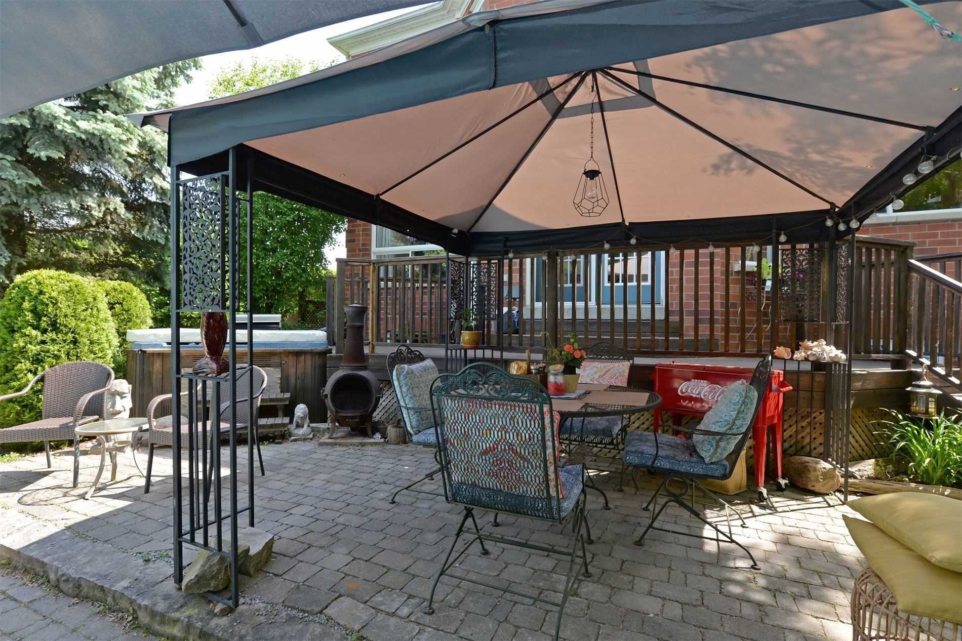 2 Redvers St