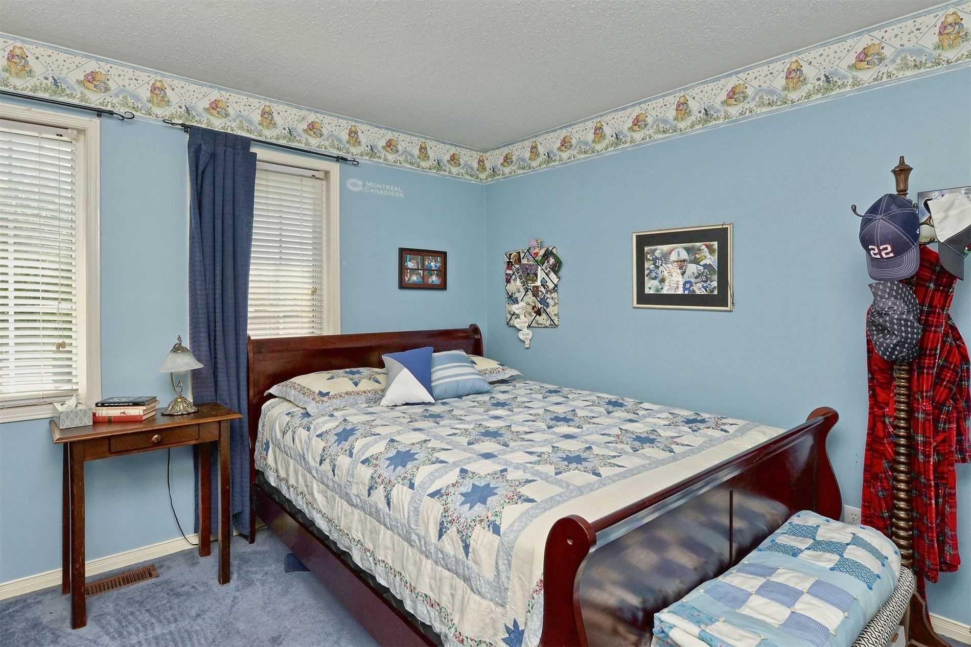 2 Redvers St