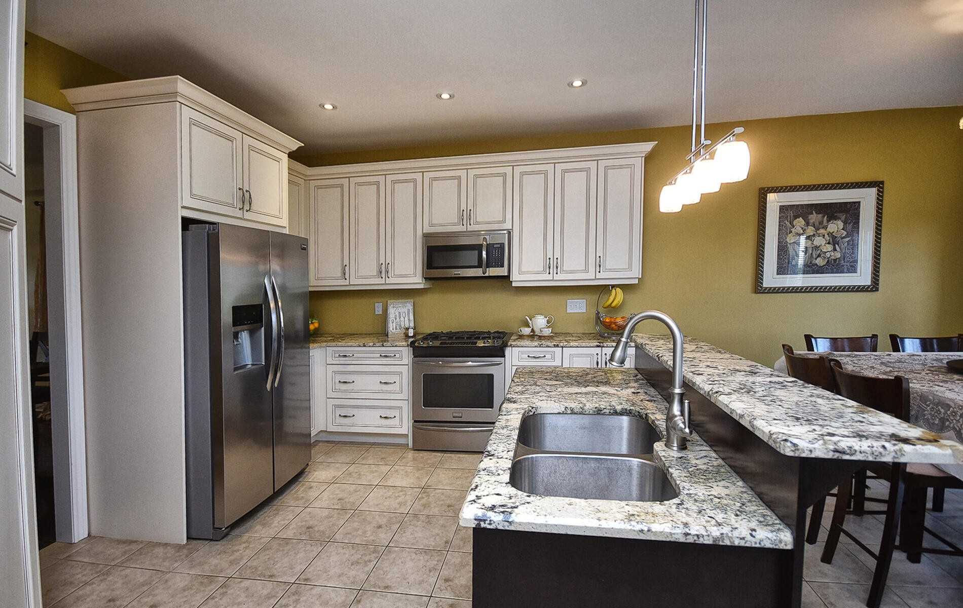 871 Black Cherry Dr