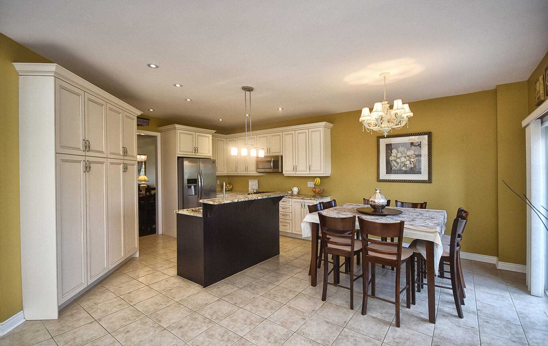 871 Black Cherry Dr