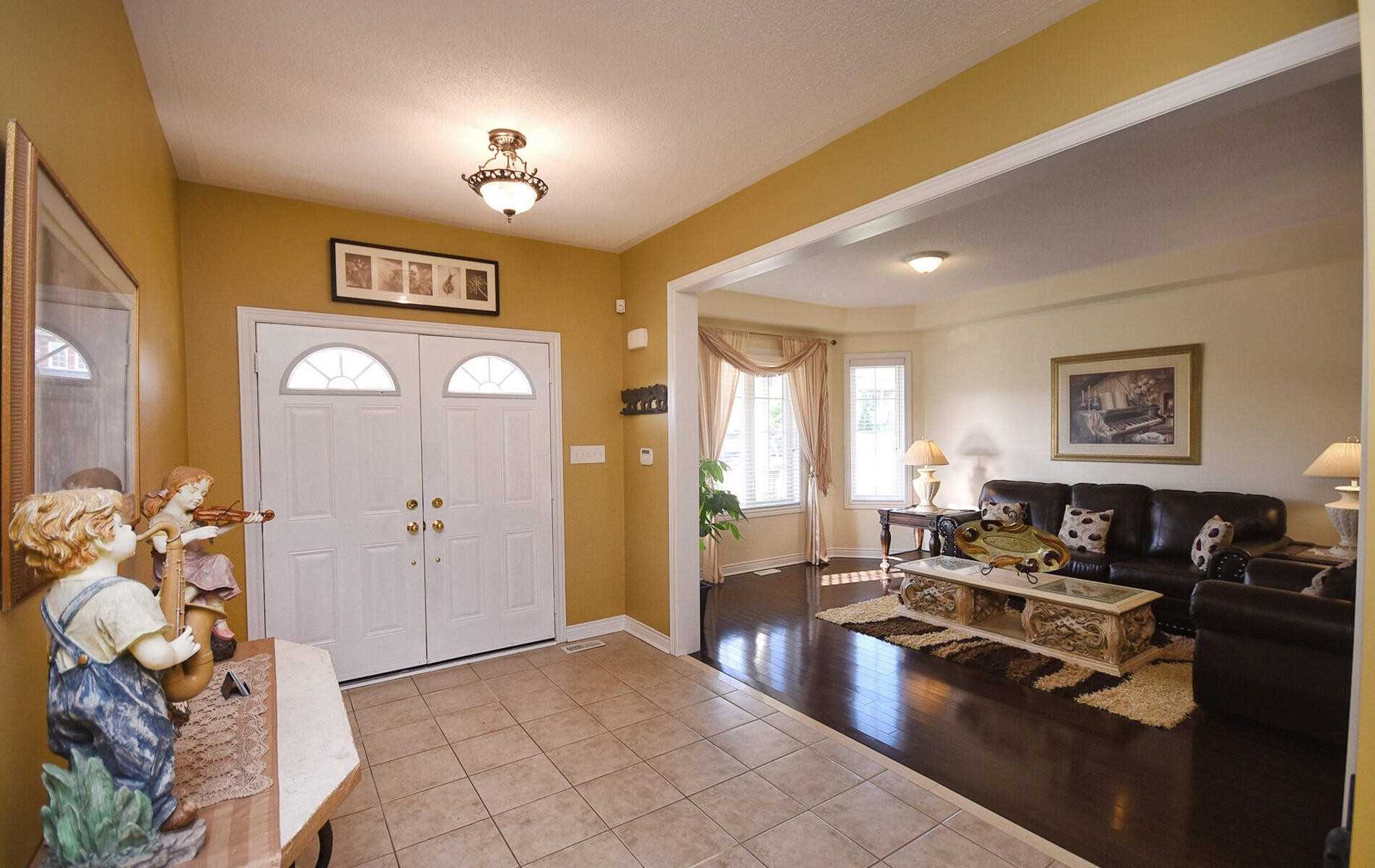 871 Black Cherry Dr