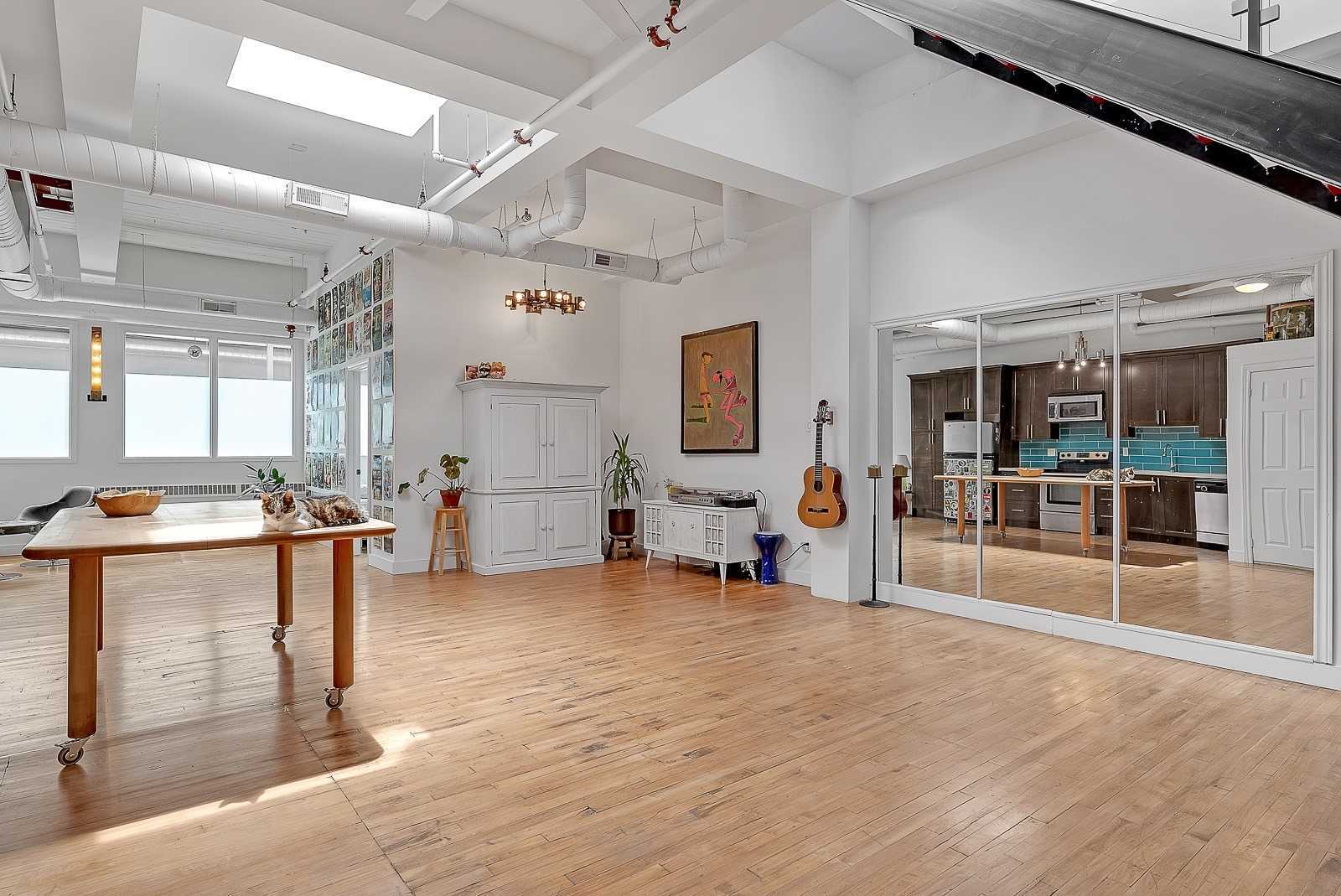1173 Dundas St E, #236