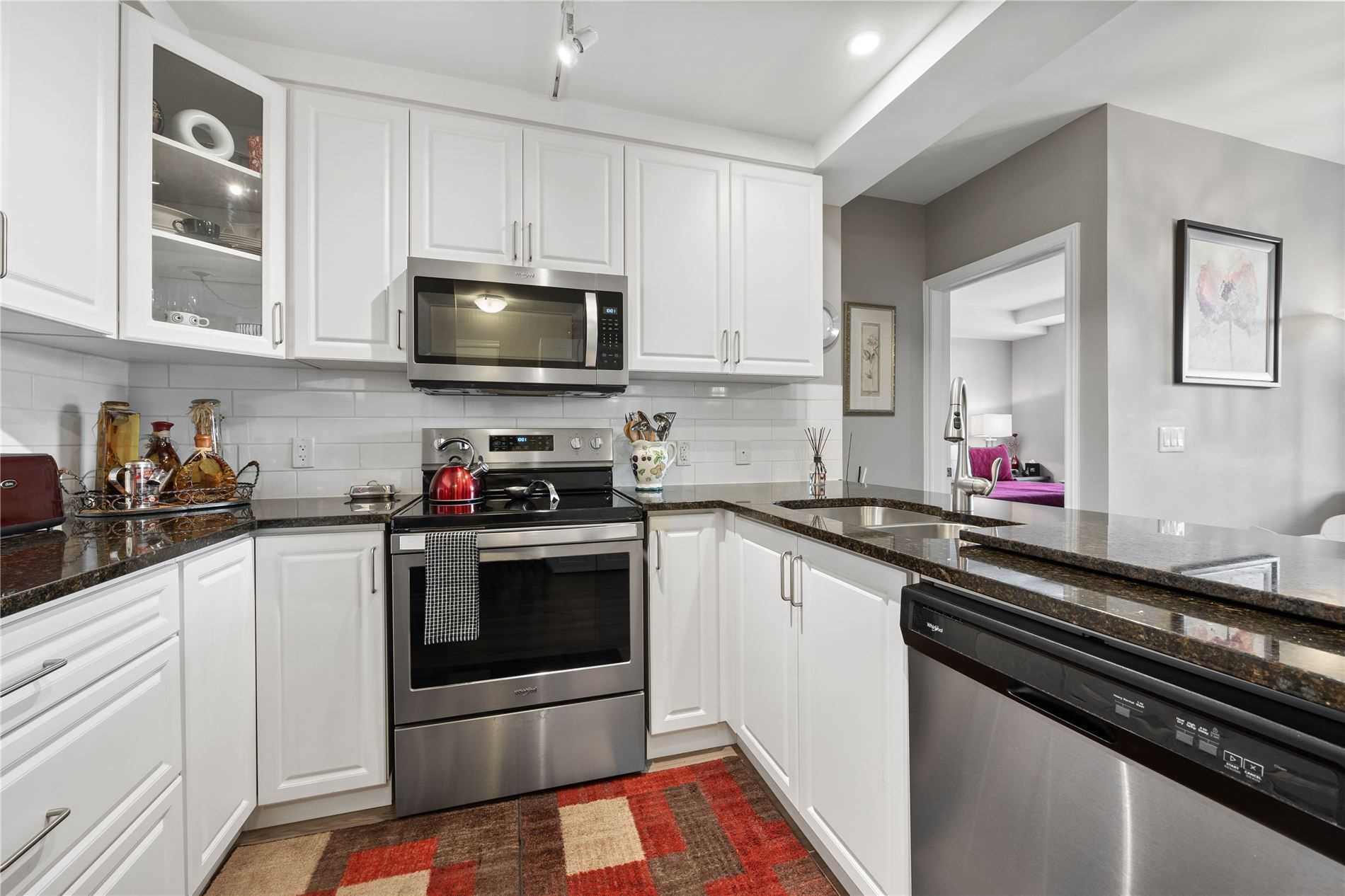 21 Brookhouse Dr, #206