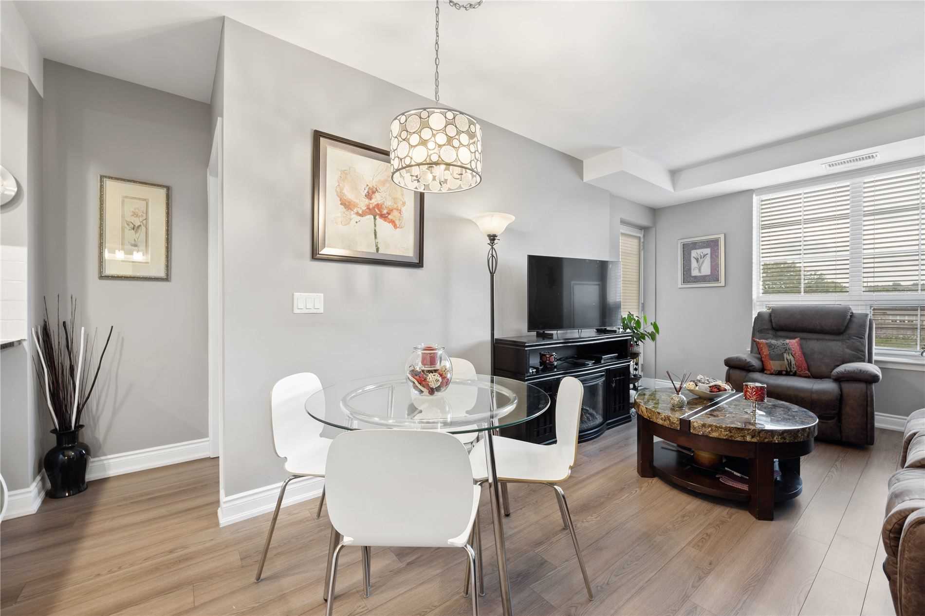 21 Brookhouse Dr, #206