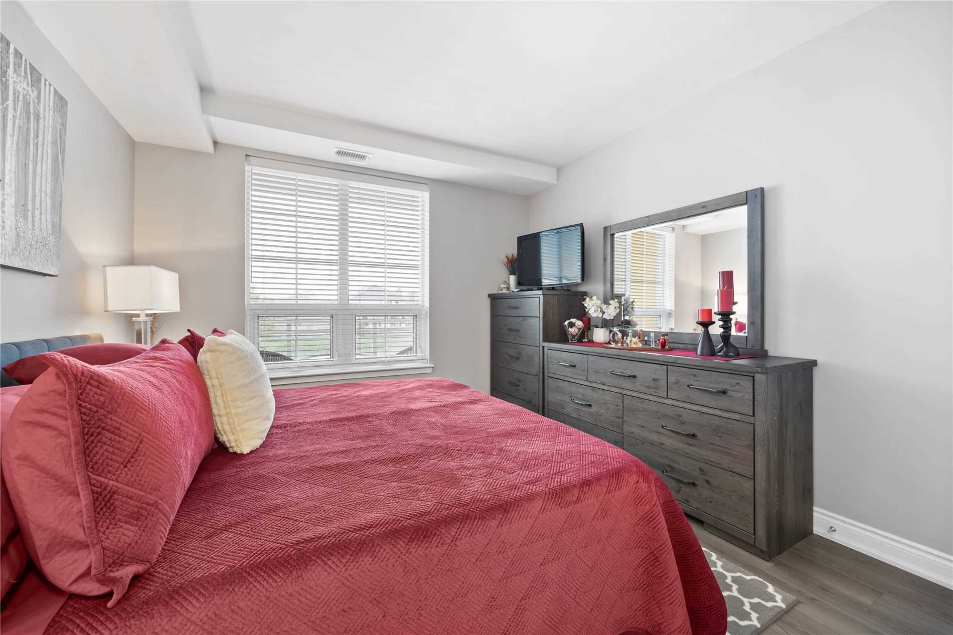 21 Brookhouse Dr, #206