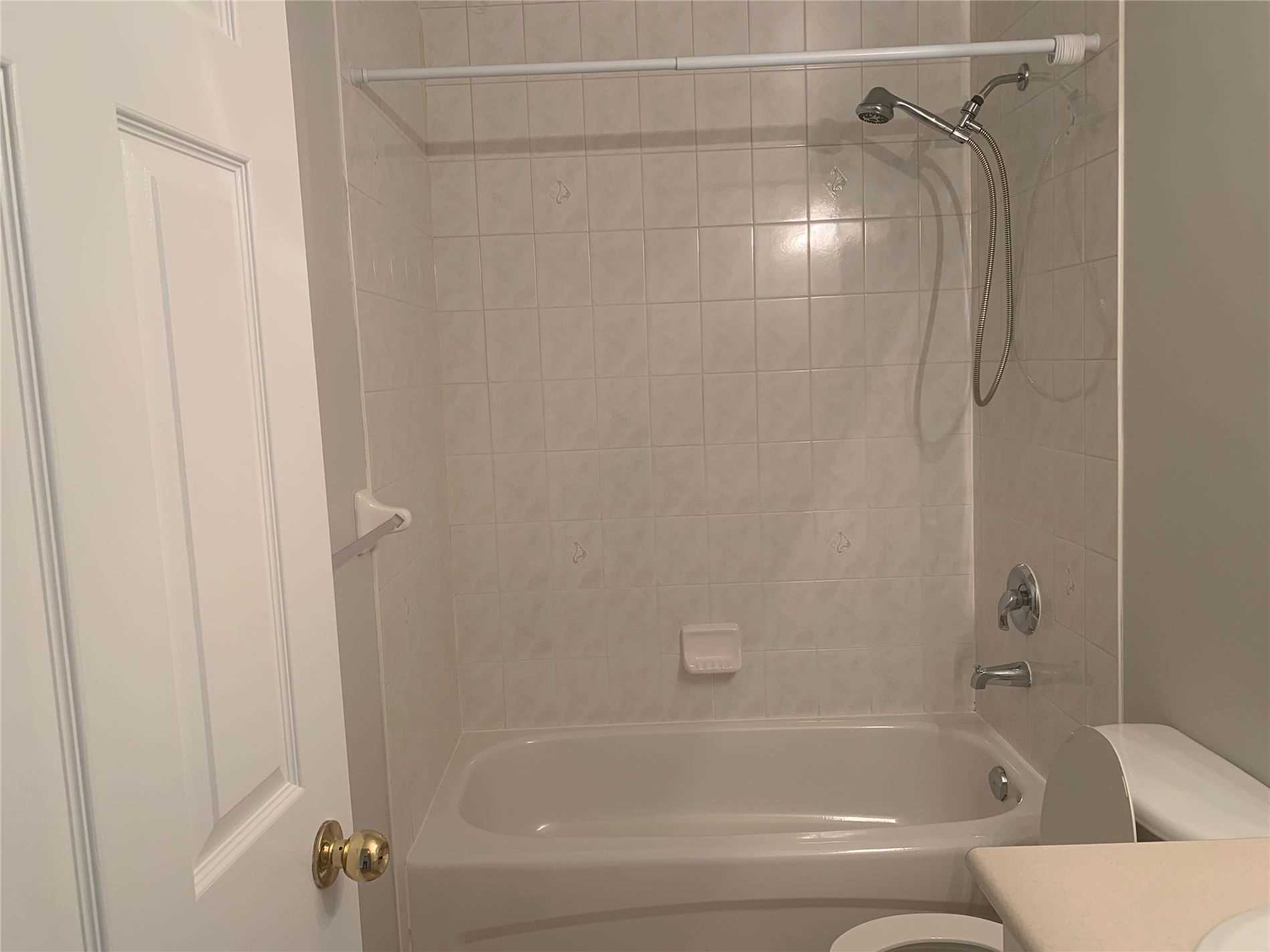 60 Haverhill Cres