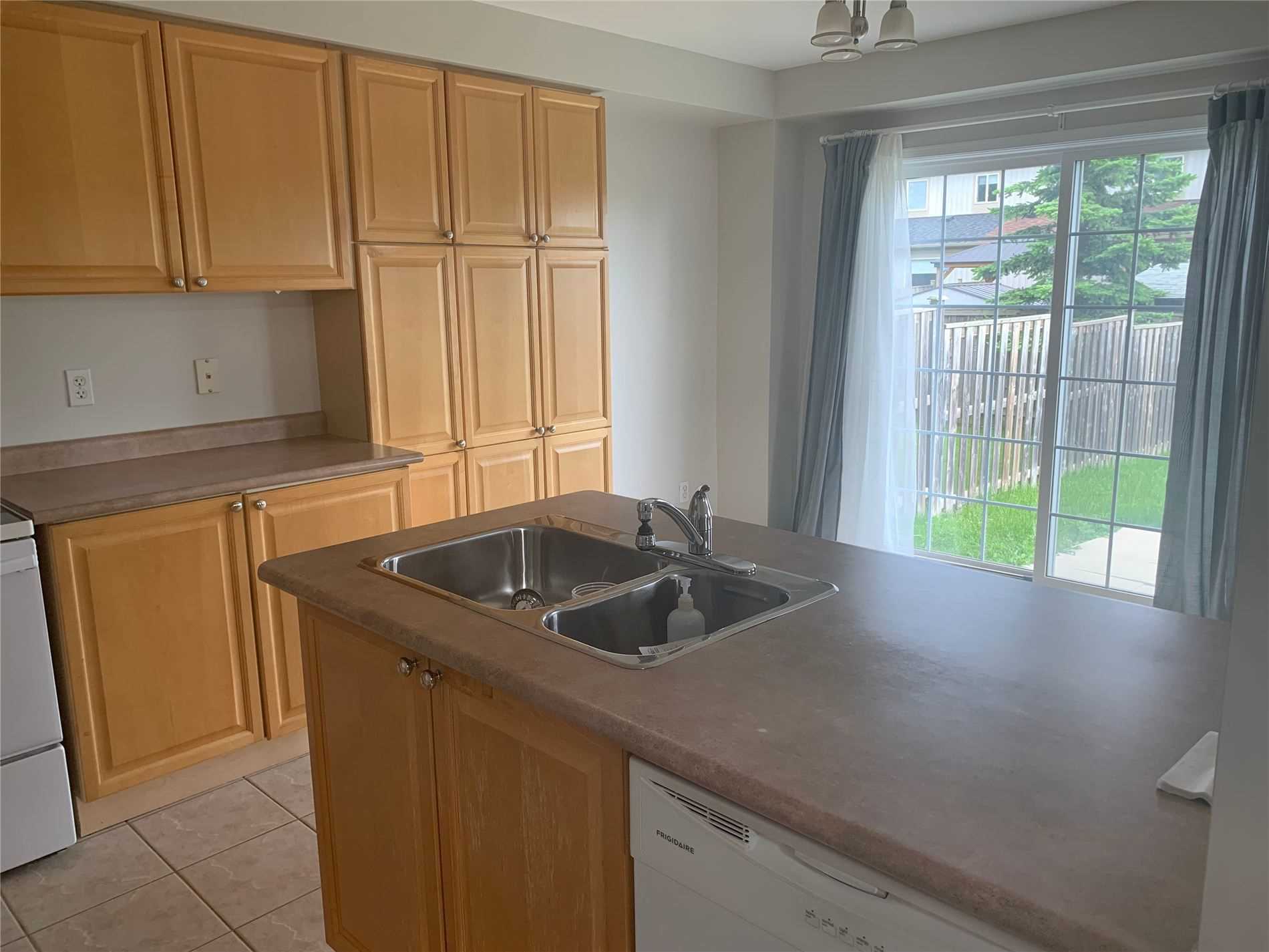 60 Haverhill Cres