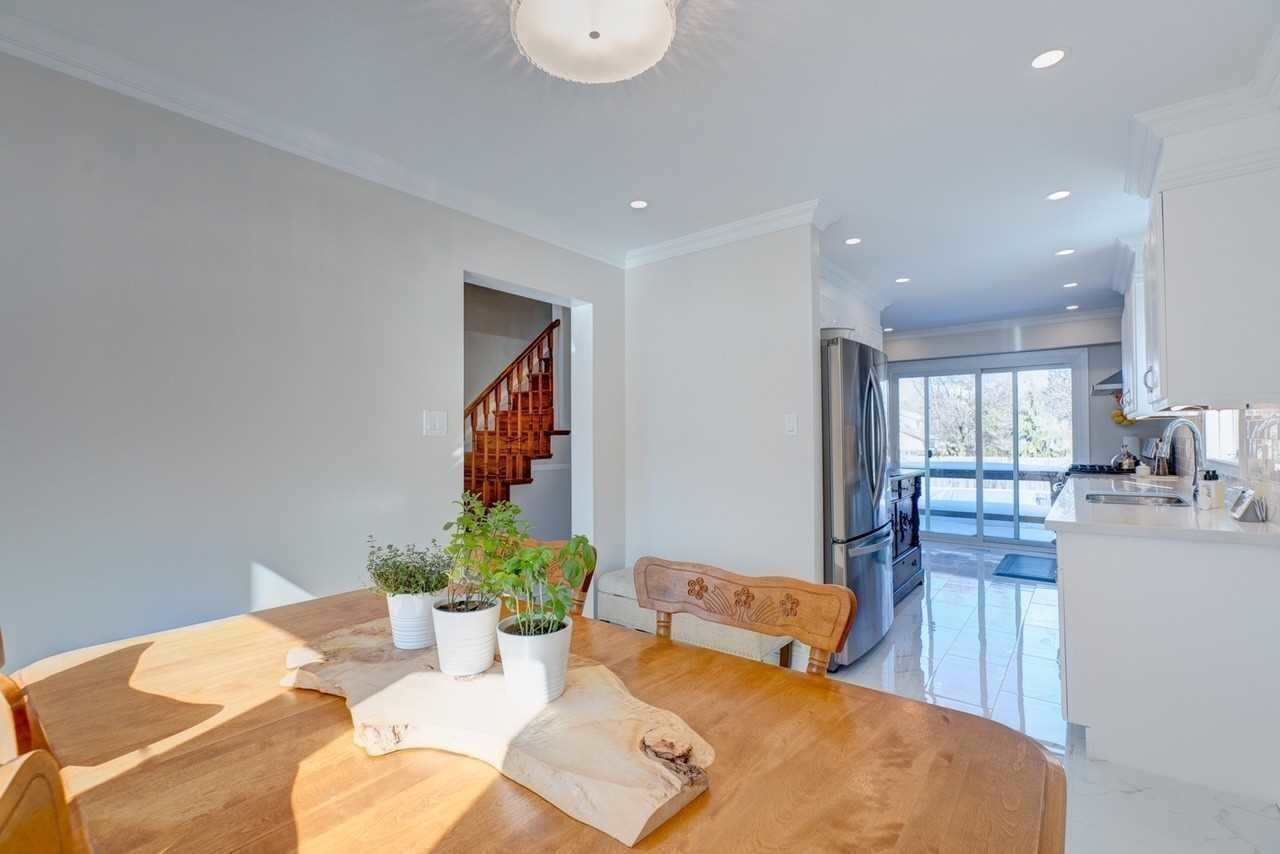 899 Finley Ave