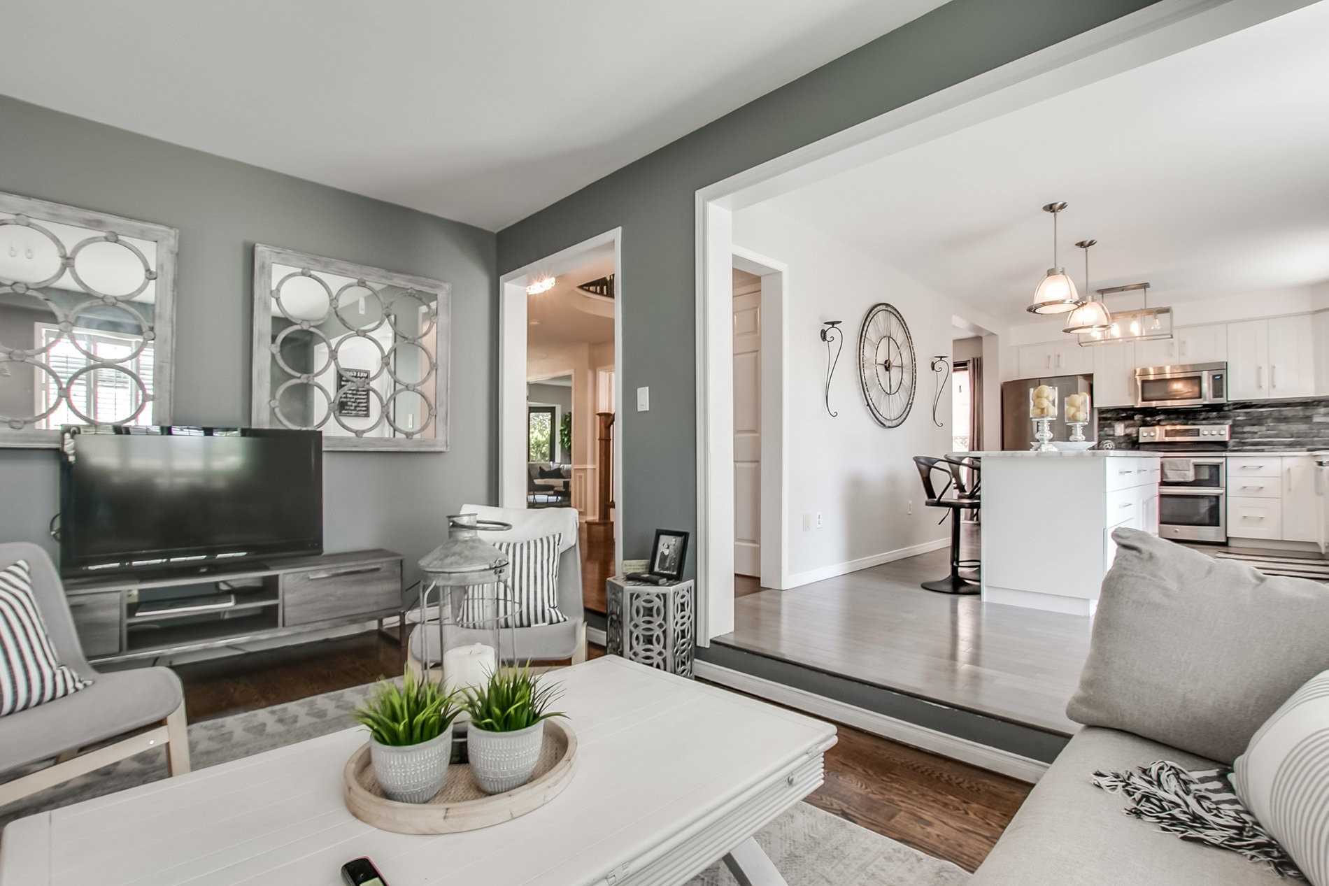 4 Aldcroft Cres