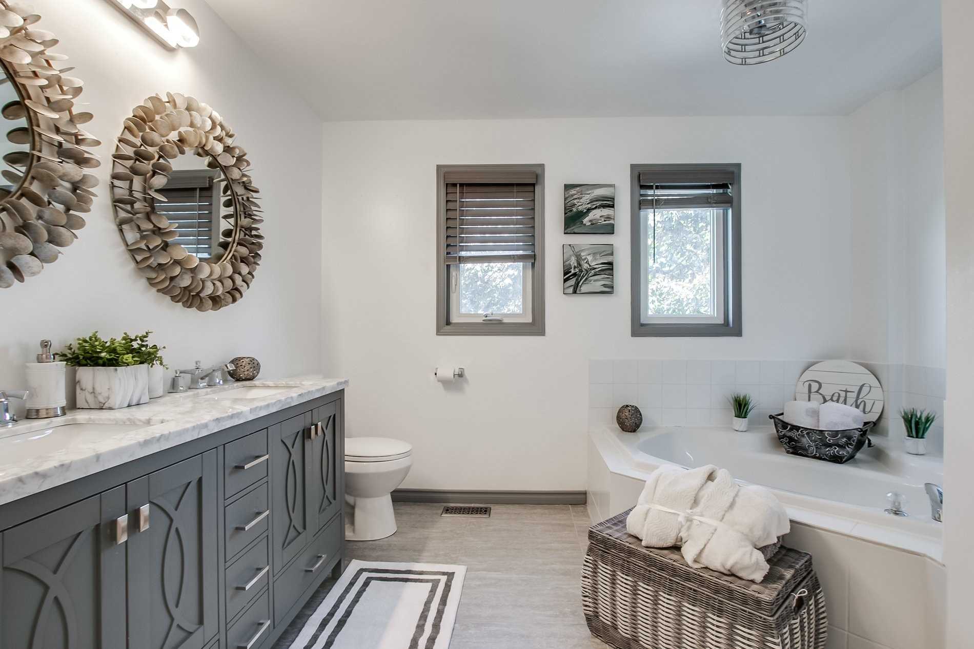 4 Aldcroft Cres