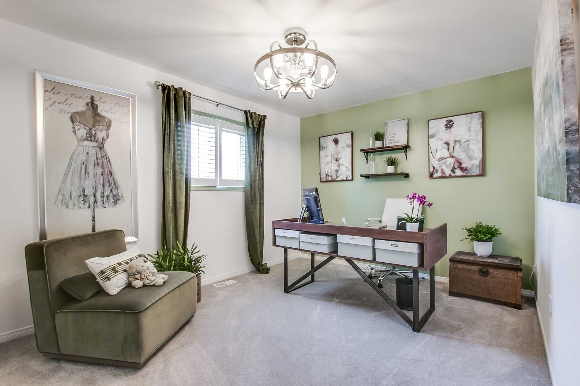 4 Aldcroft Cres