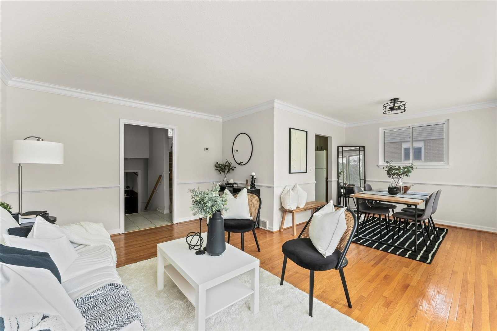 15 Strathy Rd