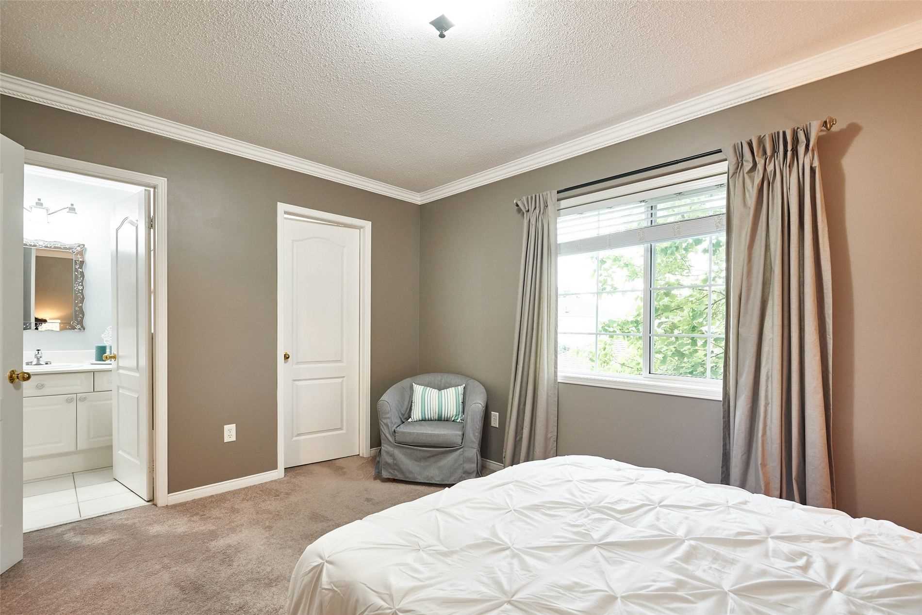 Listing E5649409 - Large Photo # 15
