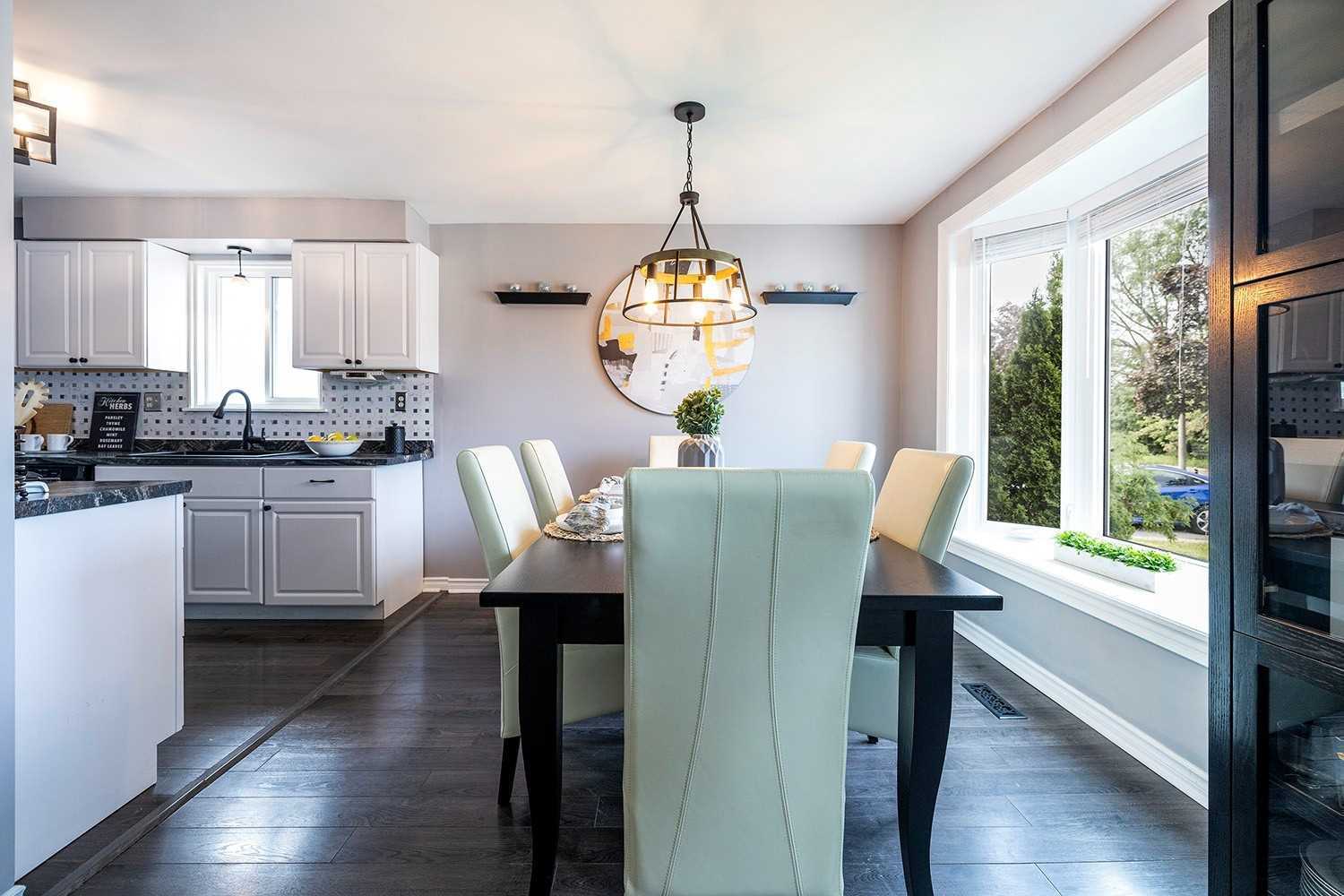 1348 Belair Cres