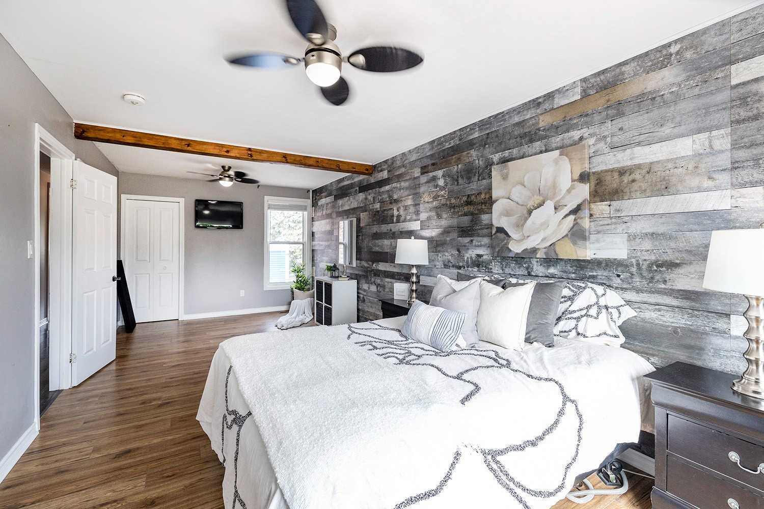 1348 Belair Cres