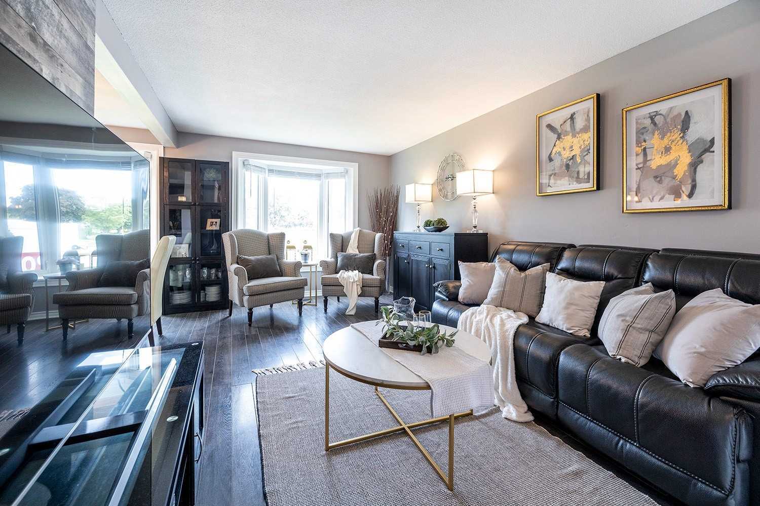 1348 Belair Cres