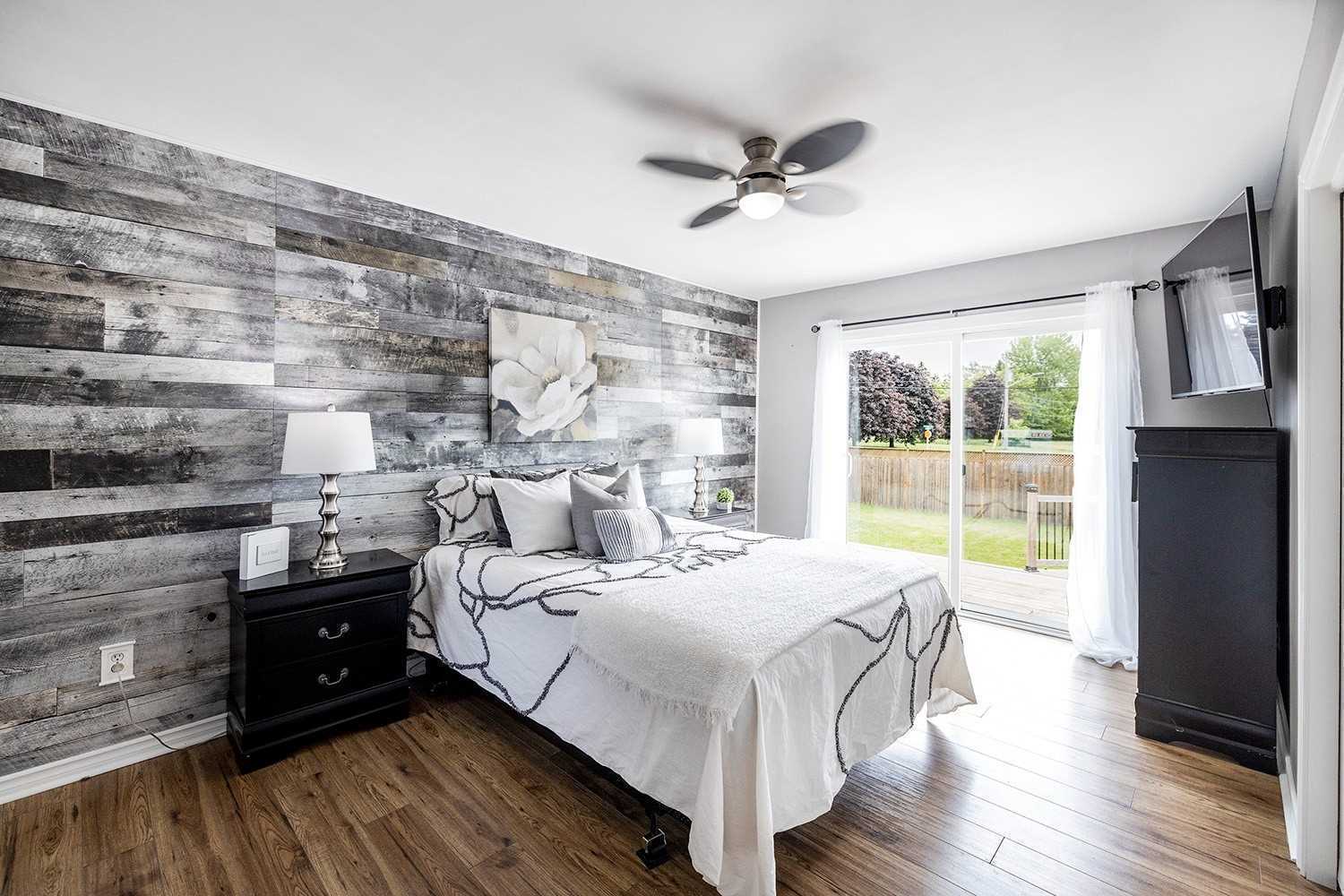 1348 Belair Cres