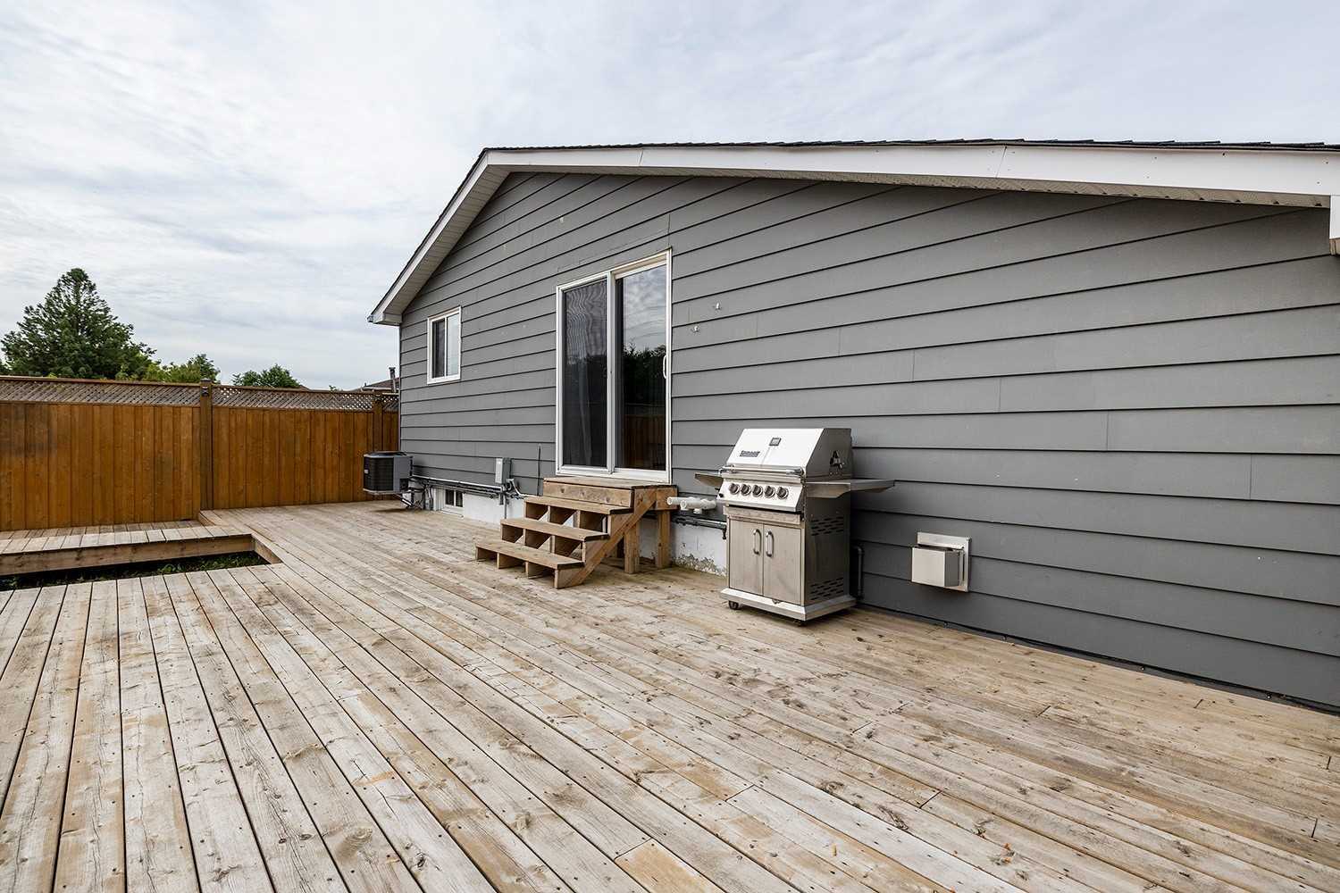 1348 Belair Cres