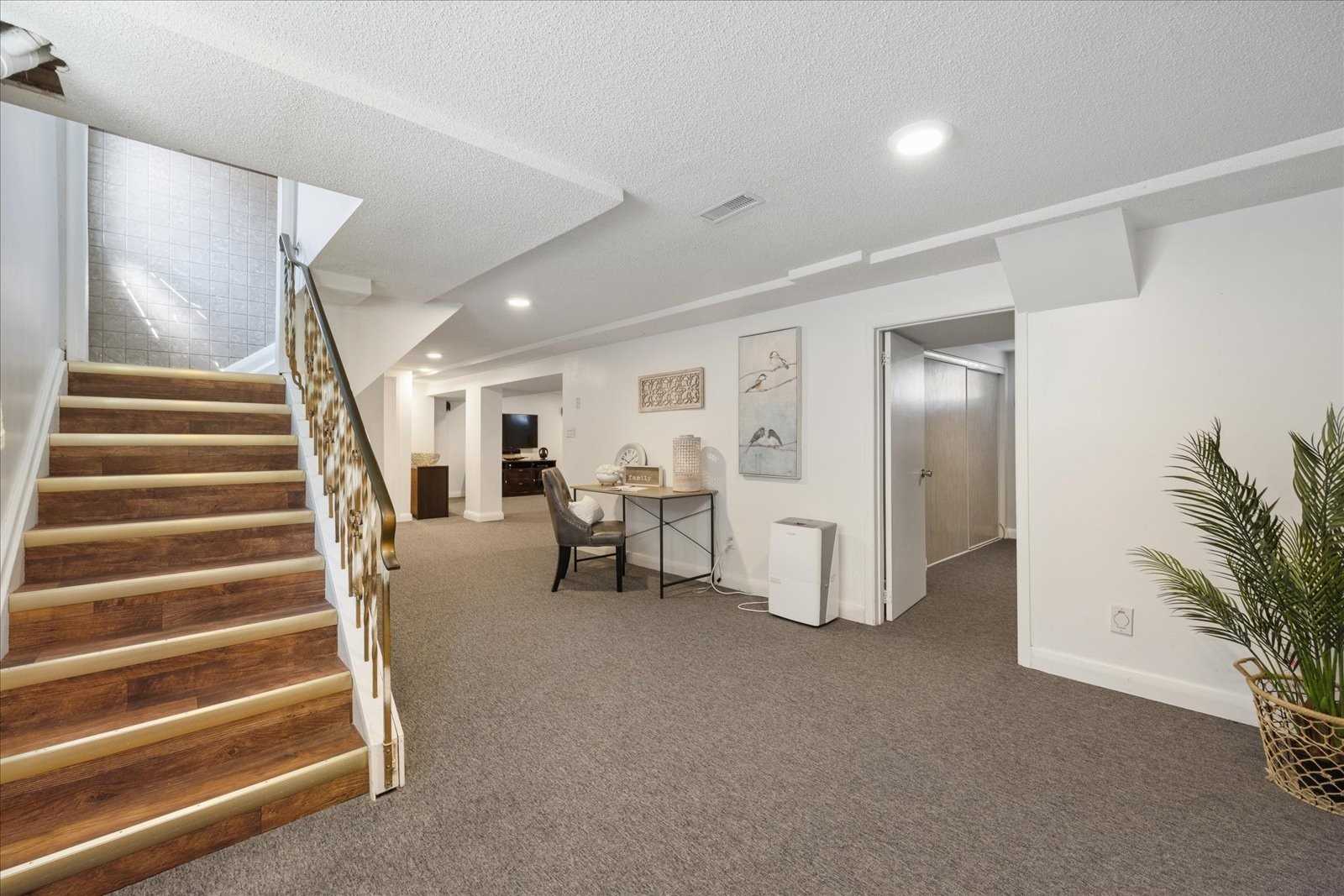 373 Lasalle Ave